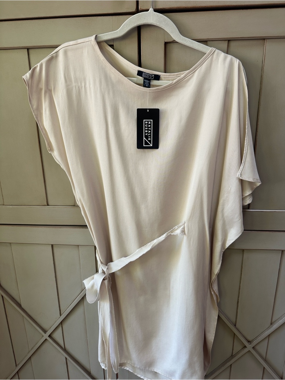 Natalie Busby NWT Light Cream Dolman Sleeve Tie-Waist dress Sz Small NWT